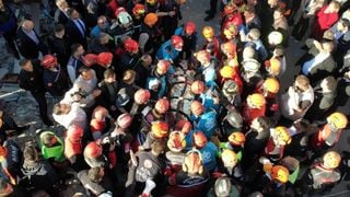 Kocaeli'nin Gebze ilçesinde çöken binanın enkazından sağ kurtulan Dilara Bilir’in durumu iyi