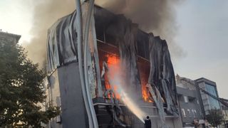 Kocaeli'deki 6 kişinin hayatını kaybettiği yangında görgü tanığı yaşanan faciayı anlattı