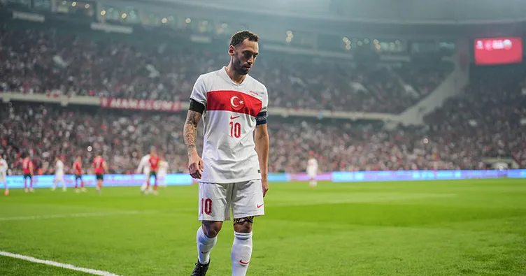Hakan Çalhanoğlu, A Milli Takım kadrosundan çıkarıldı!