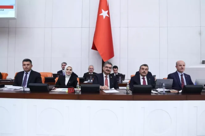 bakan-tekin-cocuklarimizi-ucuz-is-gucu-olarak-2-19357600_amp