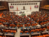 tbmm-de-bu-hafta-butce-gorusmeleri-devam-edec-19356592_amp