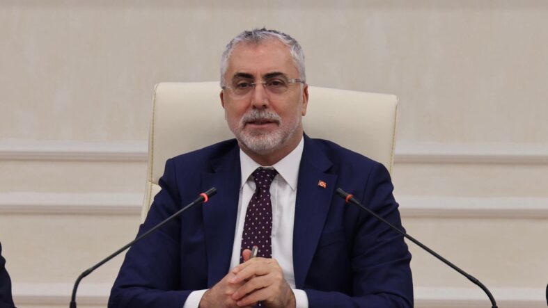 Bakan Işıkhan: Yeşil ve dijital dönüşümü destekleyecek nitelikli iş gücü hedefleniyor