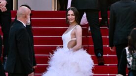 Demet Özdemir Cannes kırmızı halısında