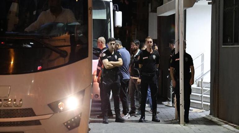 Seferihisar Belediyesine yönelik soruşturma Başkan dahil 20 şüpheli adliyede