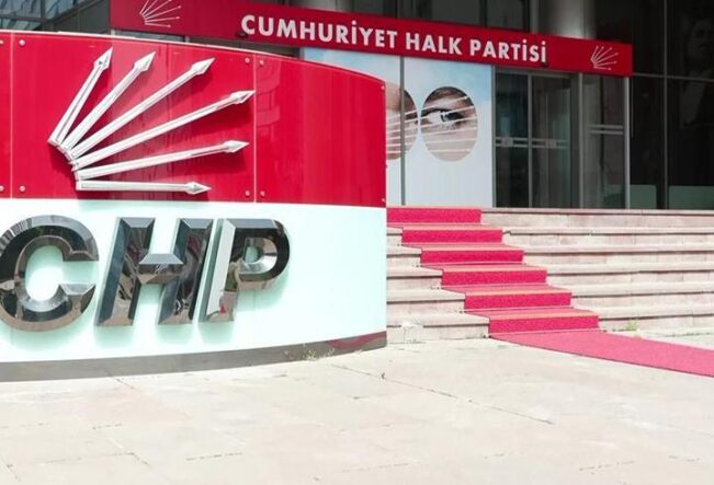 CHP'den ayrılmayanlar, "partimdeyim" diyenler kimler?