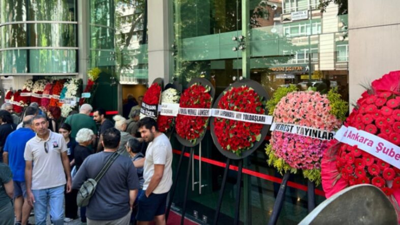 Kılıçdaroğlu'na bir şok daha: Cenazede çiçeği bile istenmedi, çiçekçi geri götürdü