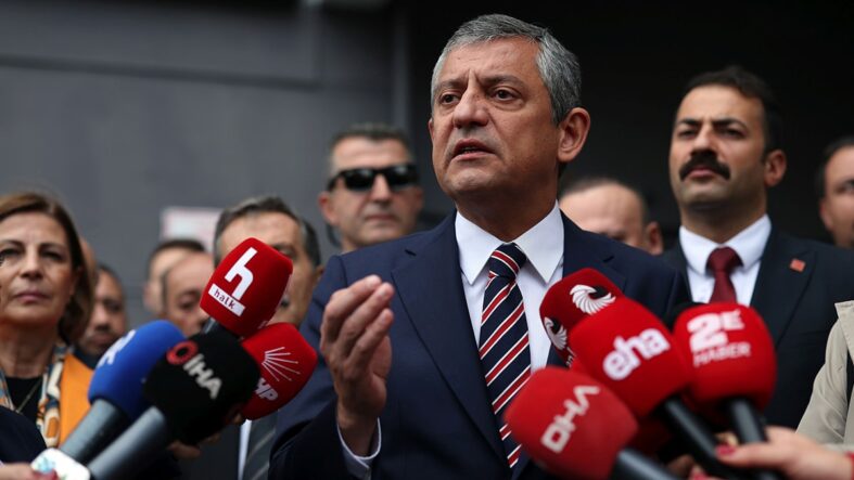 Yeni ana muhalefet partisi 73 milletvekiliyle geliyor!