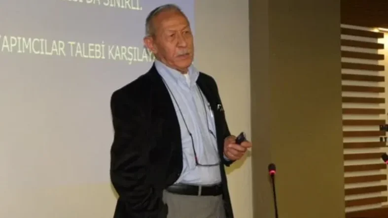 'Hocaların hocası' Uğur Ersoy hayatını kaybetti