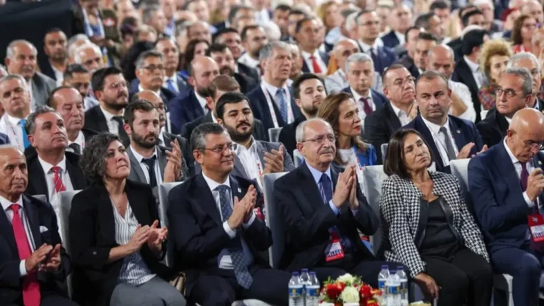 Yüksek yargıdaki dostları anlatmış: AKP’li isimden ‘mutlak butlan’ kehaneti