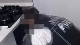 Mutfakta uyuşturucu, dolapta 65 bin TL çıktı